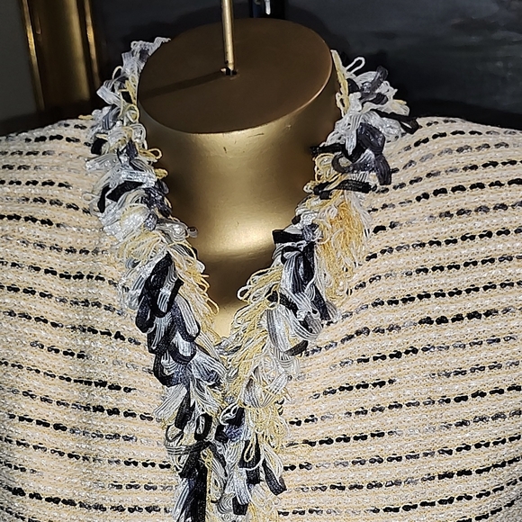 St. John Cream and Black Women's Jacket With Fringe Detail Sz. 4 - Picture 6 of 9